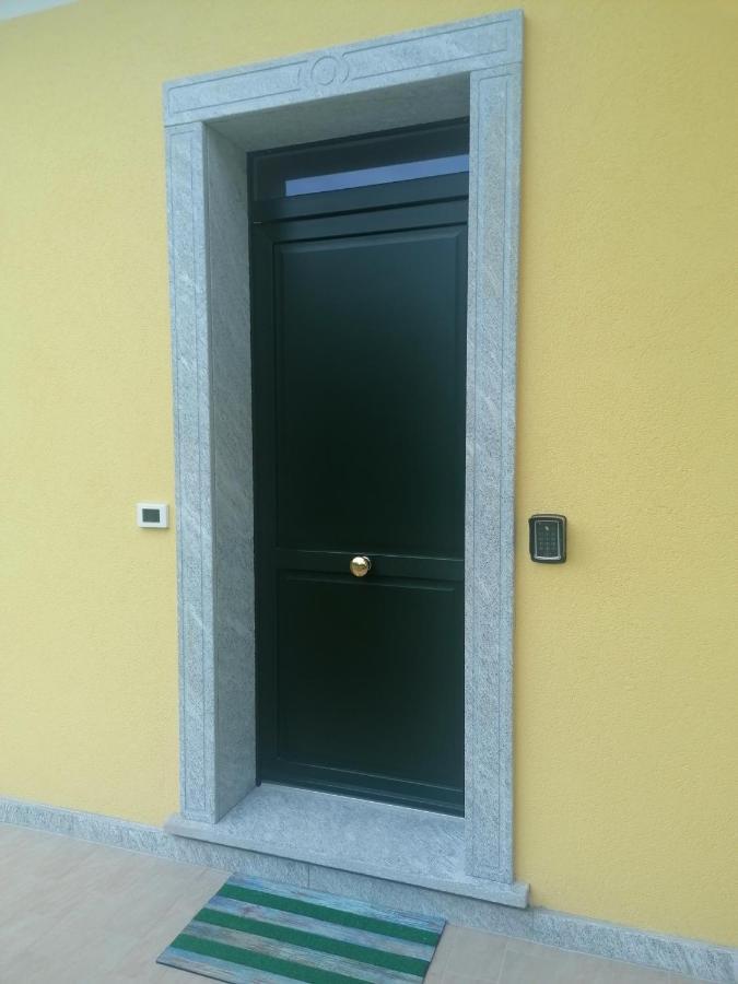 B&B Villa Preziosa Lago Maggiore 莱萨 外观 照片