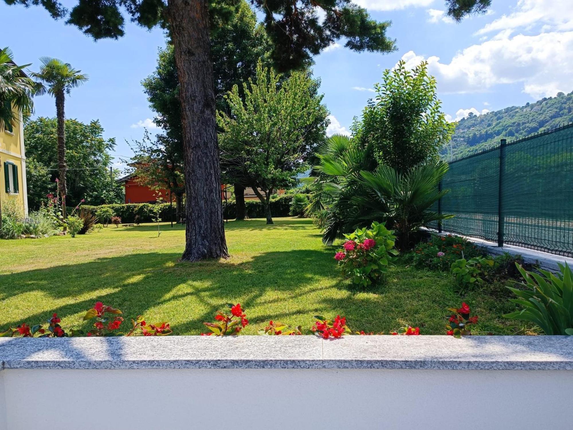 B&B Villa Preziosa Lago Maggiore 莱萨 外观 照片