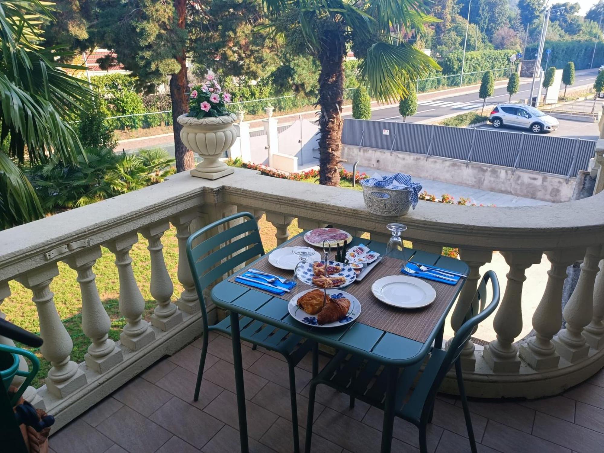 B&B Villa Preziosa Lago Maggiore 莱萨 外观 照片
