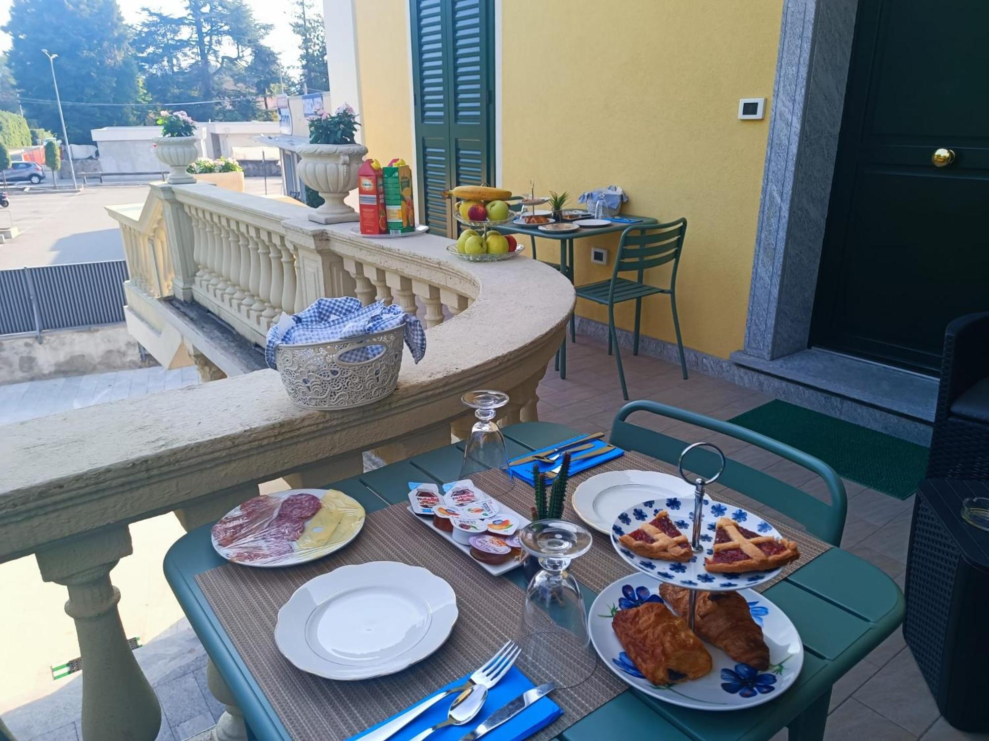 B&B Villa Preziosa Lago Maggiore 莱萨 外观 照片